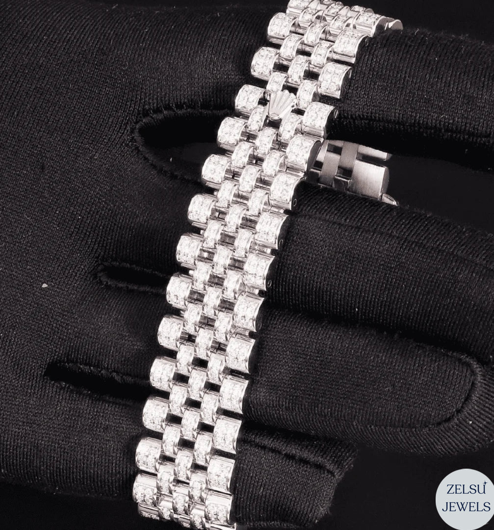 Rolex moissanite silver diamond watch, combining luxury, precision, and radiant diamonds for a timeless accessory.