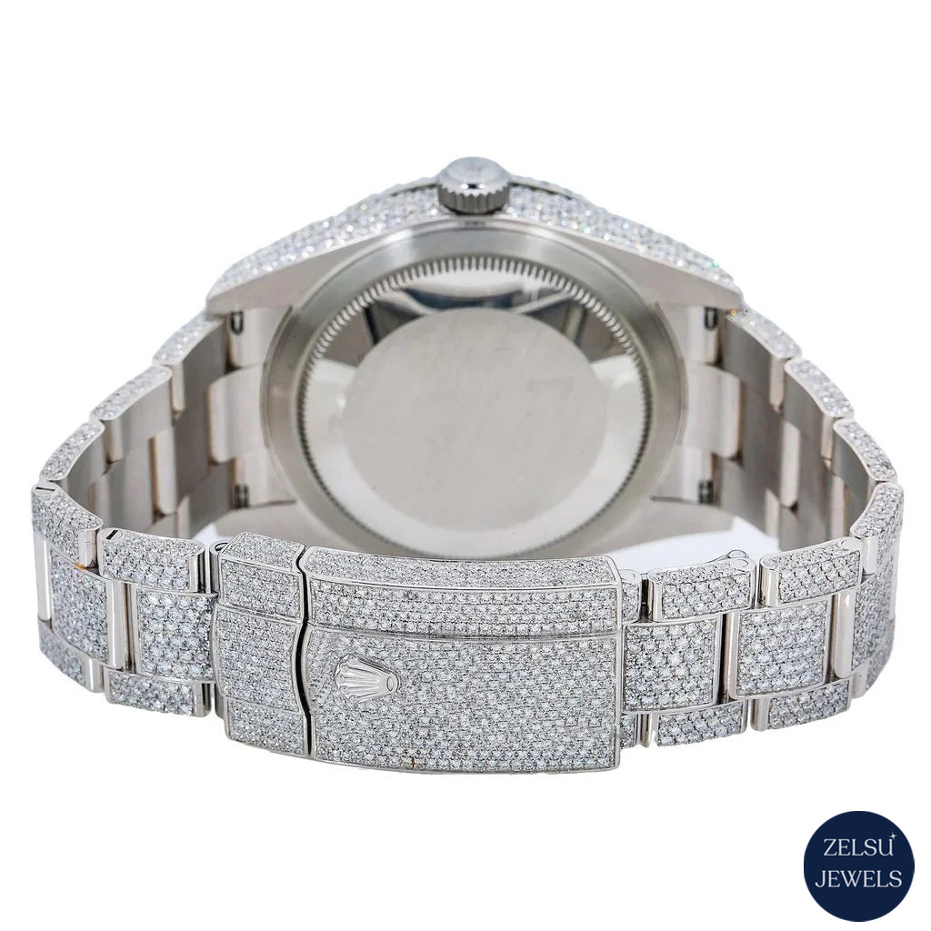 Timeless silver diamond watch featuring radiant diamonds, perfect for making a luxurious and stylish statement.