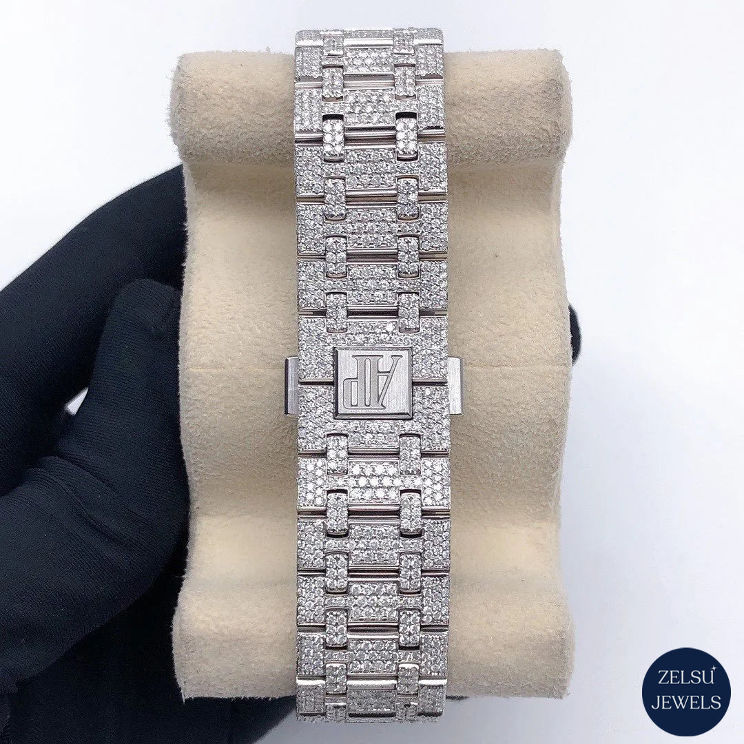 Exquisite moissanite diamond watch with VVS clarity diamonds, perfect for those who seek the highest level of luxury and precision.