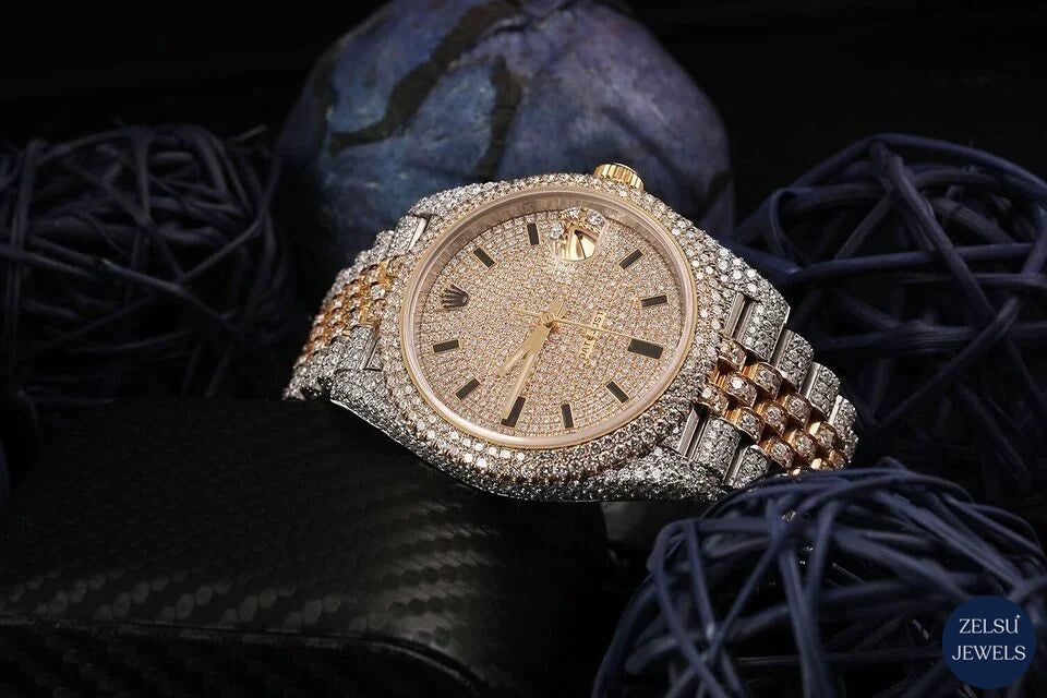 Radiant two-tone gold watch with VVS clarity diamonds, offering both elegance and opulence.