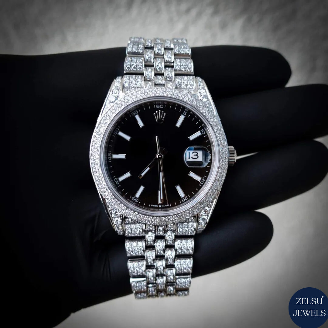 Timeless silver diamond watch featuring a black crystal dial and brilliant diamonds, ideal for any occasion.