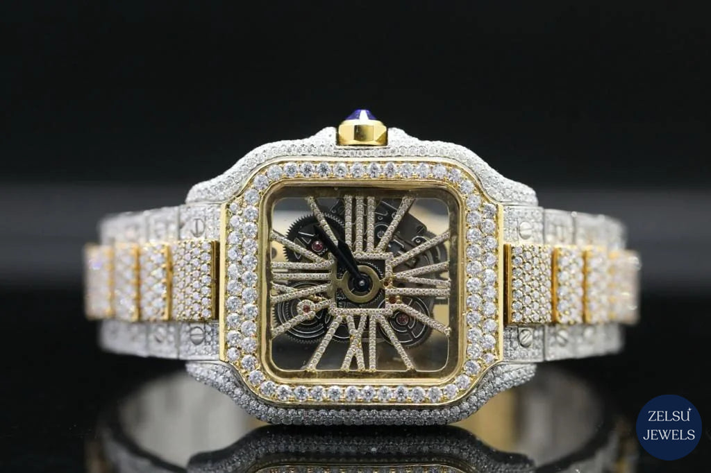 Elegant automated Cartier watch, combining precision with classic Cartier craftsmanship for a perfect accessory.